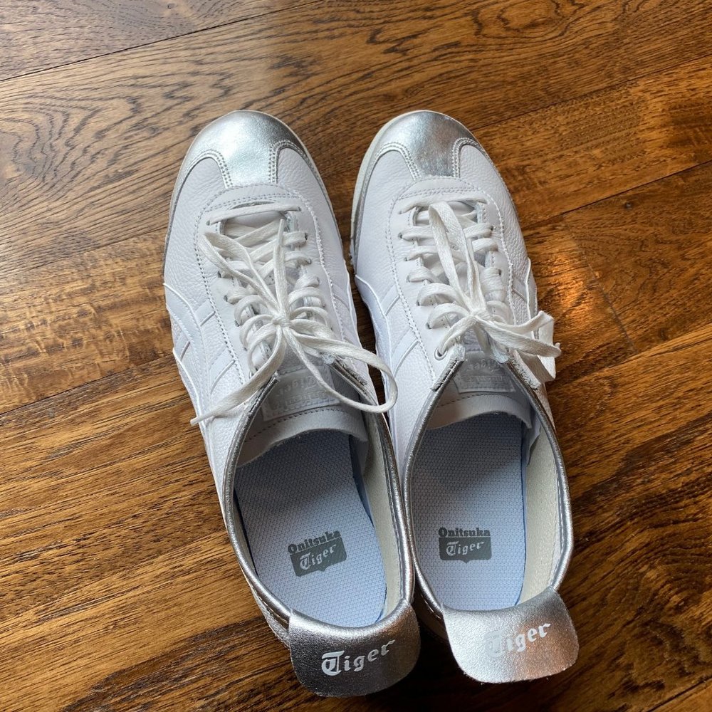 ASICS TIGER